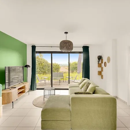 Moderne Avec Vue A Pechabou