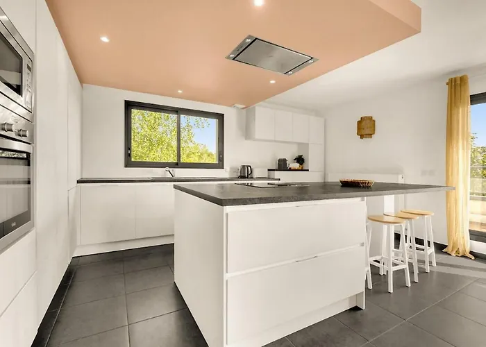 빌라 Moderne Avec Vue A